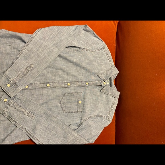 Women’s button down - Picture 5 of 5